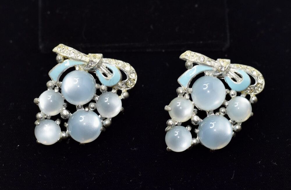 1930's Enamel Rhinestones & Blue Moonglow Cabochons Scarf Fur Clip Signed Duette